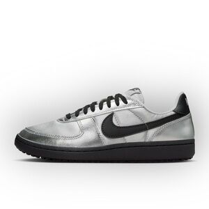 Nike Field General shoe in Metallic woman size 7 men 5.5